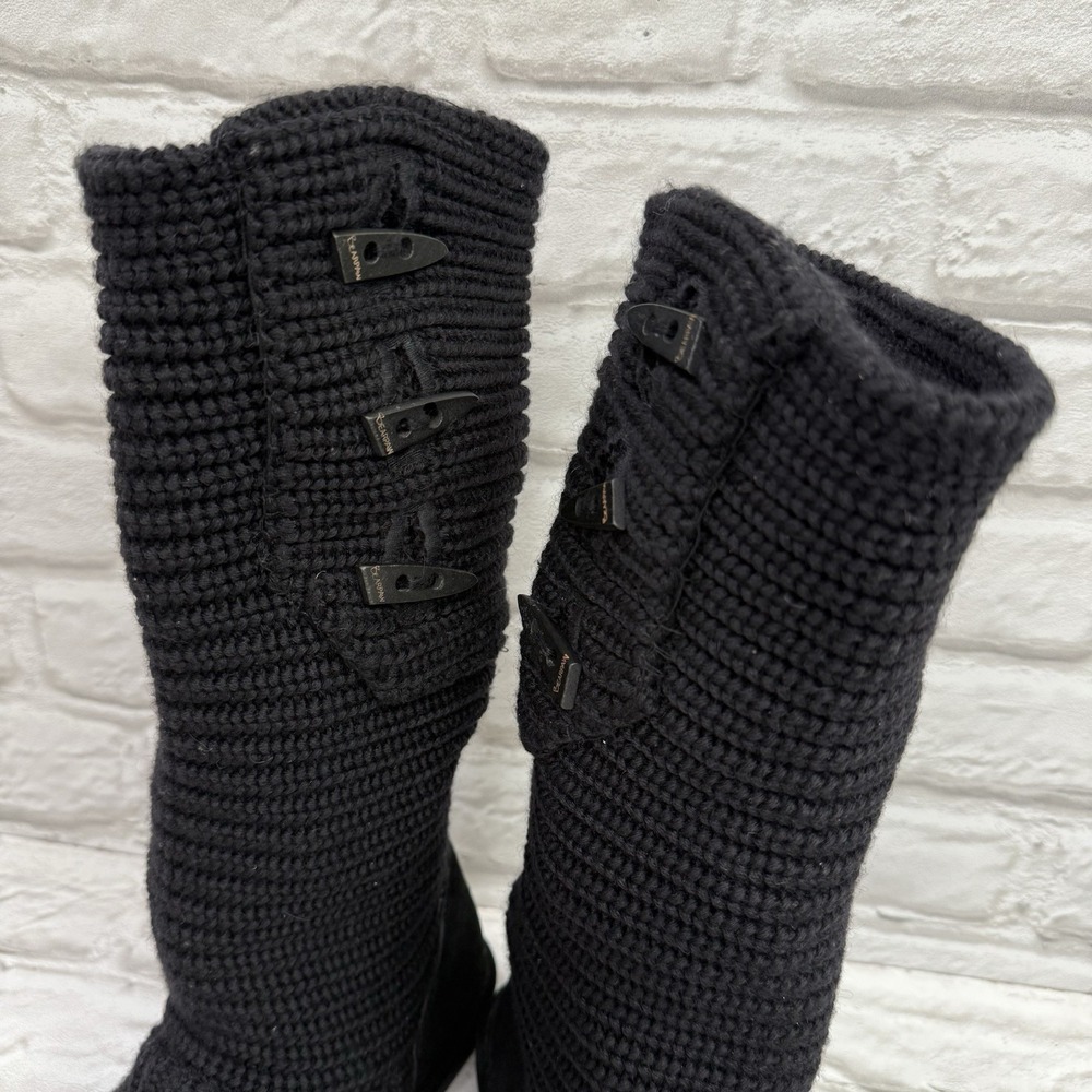 BEARPAW Black Classic Knitted Tall Three Button Boot Suede Heel Women's size 8 - Picture 12 of 14